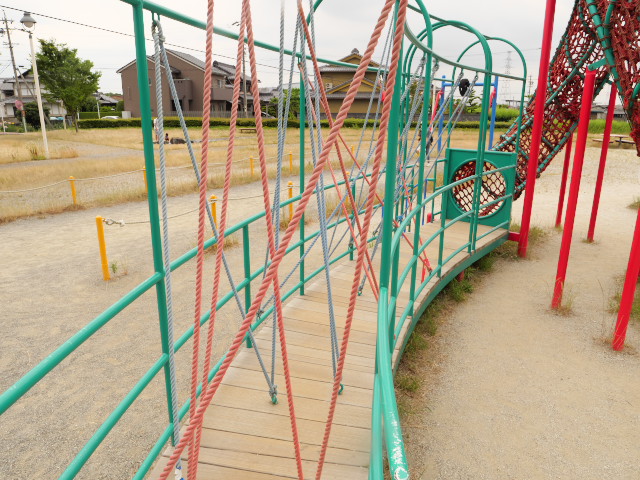 岐阜県のおすすめの公園　大野町　ふれ愛公園　遊具や設備の写真　